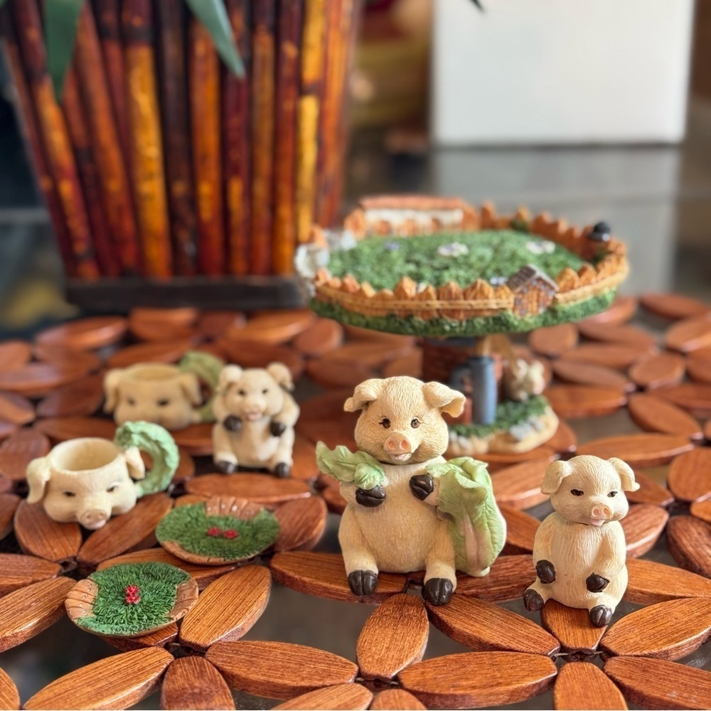 New Vintage Pig Tea Set Table Farmhouse Style Farm Miniature Pedestal Stand